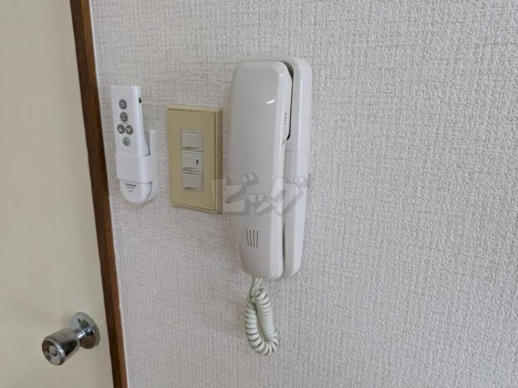 インターホン