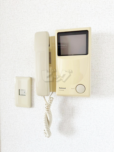 インターホン