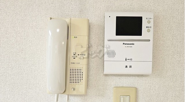 インターホン