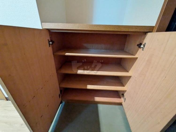 玄関収納