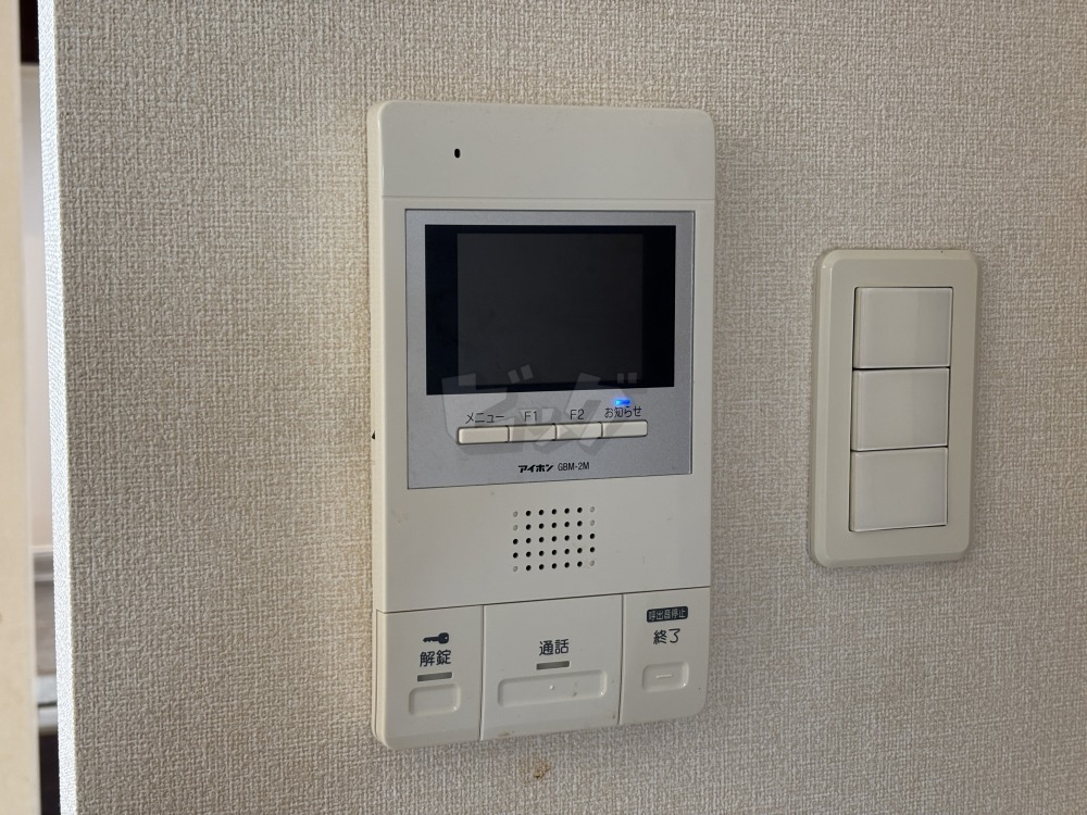インターホン