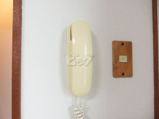 インターホン
