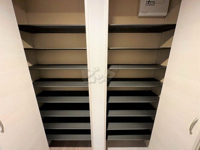 玄関収納