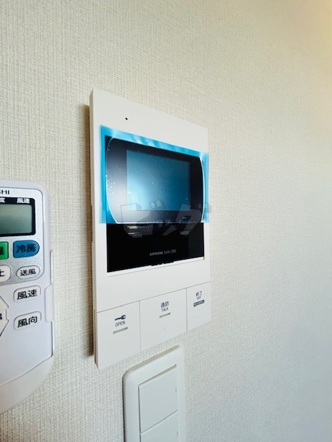 インターホン