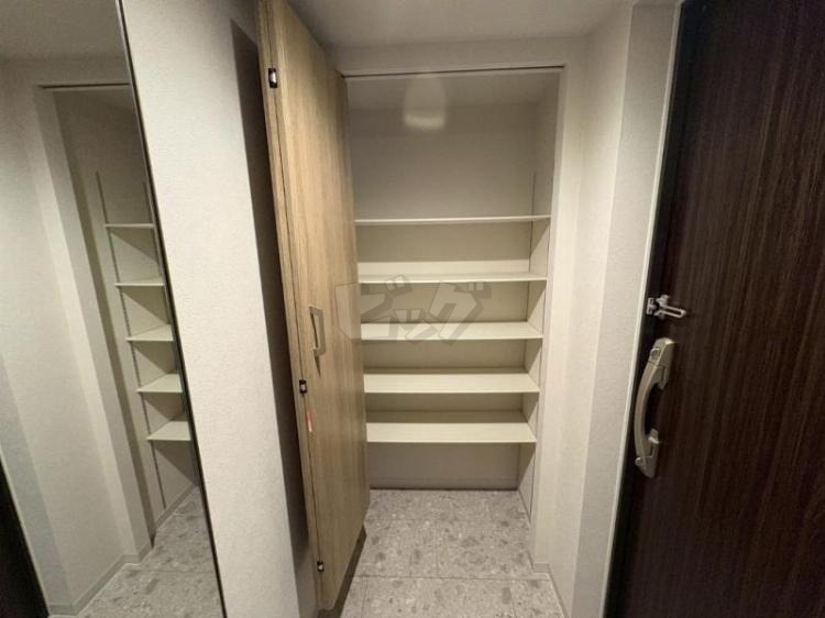 玄関収納