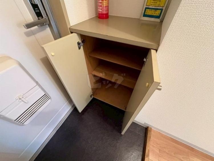 玄関収納